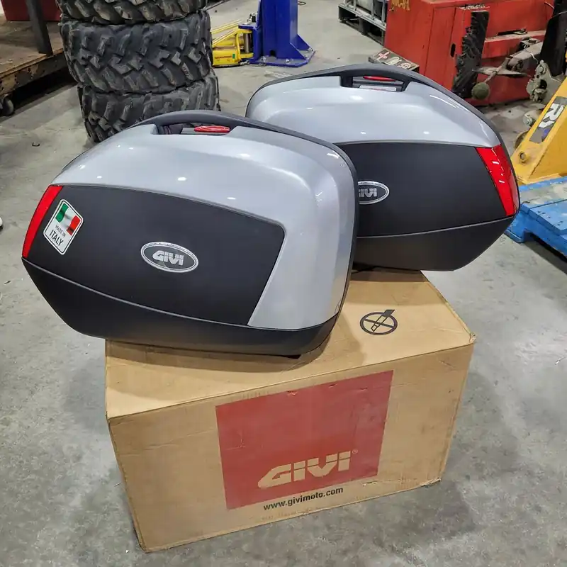 side boxes Gros Lot